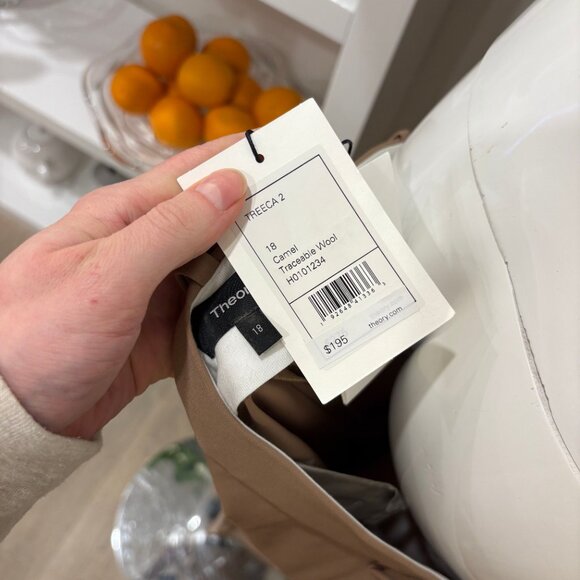 Theory Beige Suit Set (Blazer & Pants) - Picture 7 of 9